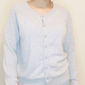 Cardigan sweater
